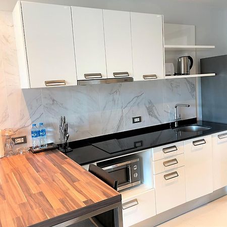 Emerald Terrace Apartments By Lofty Patong Exterior photo