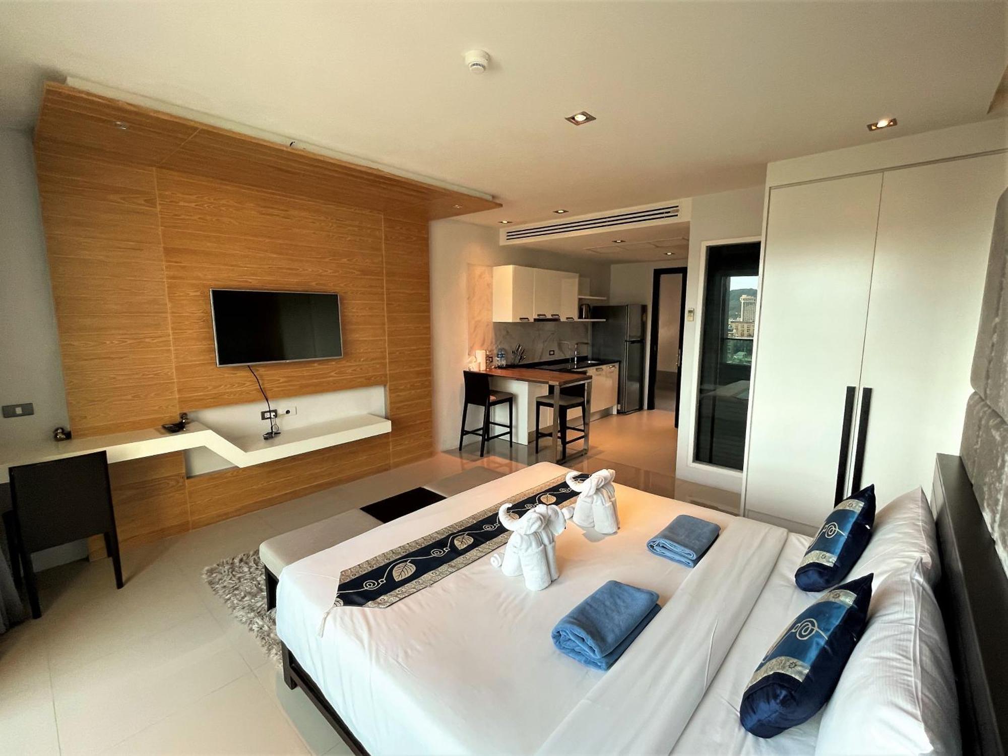 Emerald Terrace Apartments By Lofty Patong Exterior photo