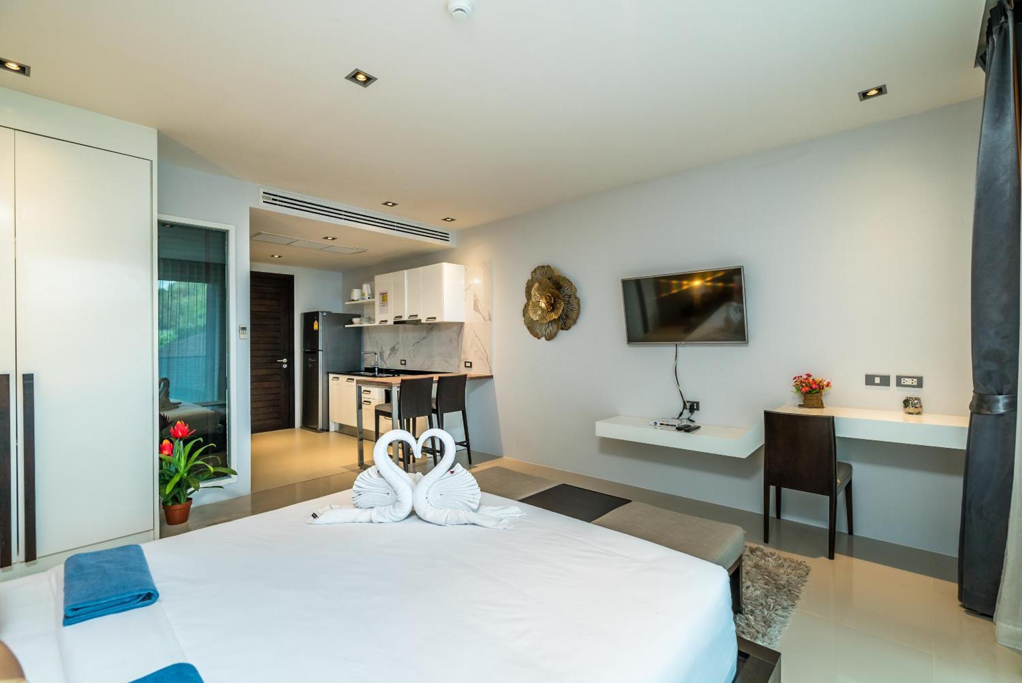 Emerald Terrace Apartments By Lofty Patong Exterior photo