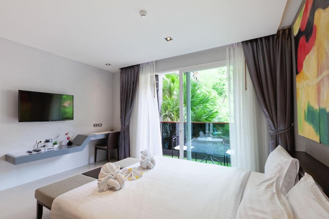 Emerald Terrace Apartments By Lofty Patong Exterior photo